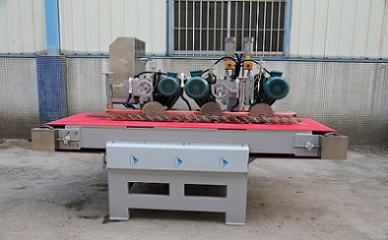 全自動數(shù)控三刀切割機(jī)
