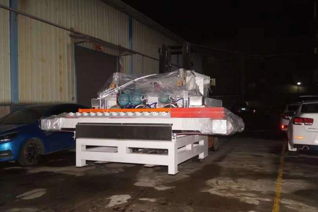 2400型新款巖板數(shù)控三刀切割機(jī)